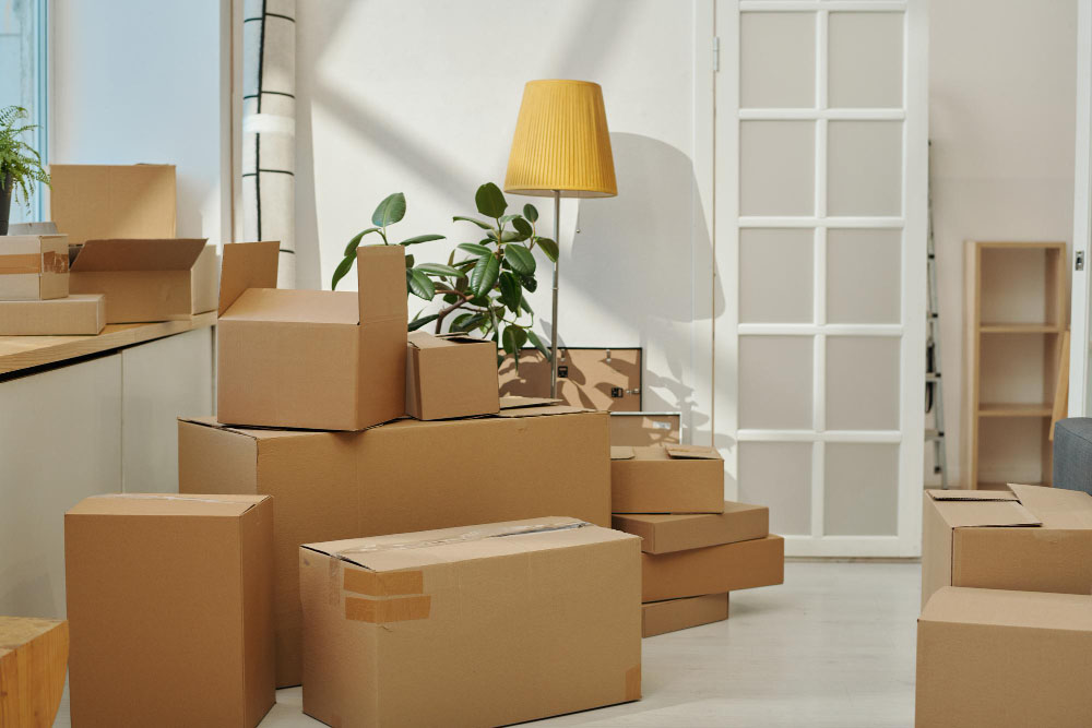 Factors to Consider When Shipping Moving Boxes