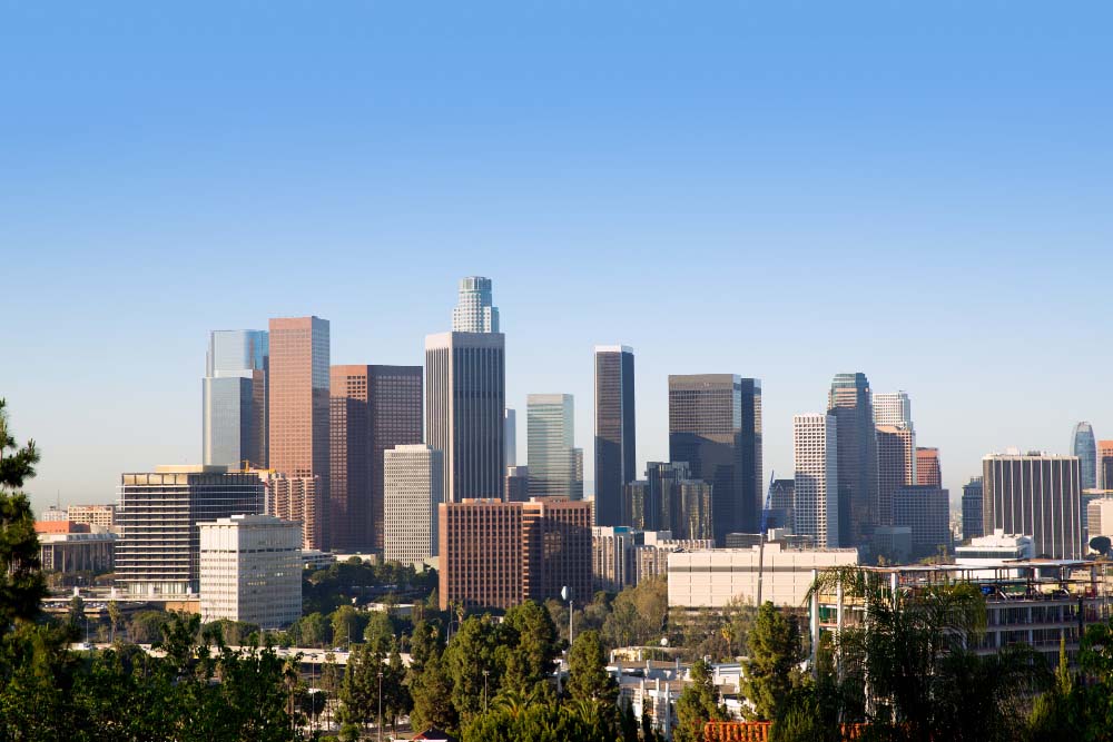 Moving from Los Angeles to New York: Tips, Benefits, and Advice