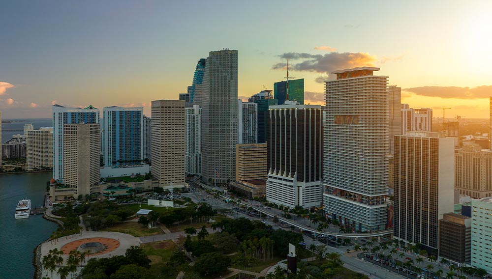 Moving from Florida to Massachusetts: Guide, Costs & Tips